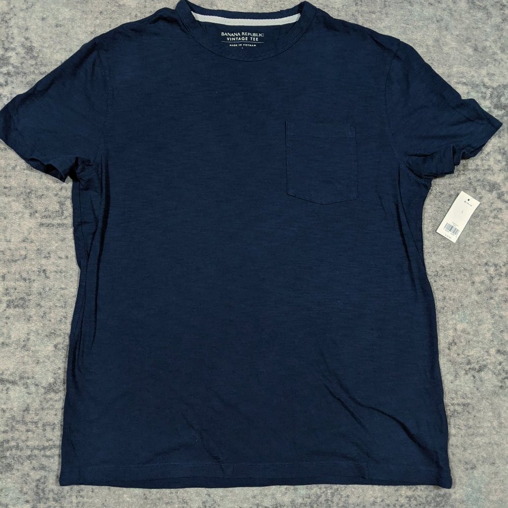 Banana Republic Navy Vintage Tee NWT - L